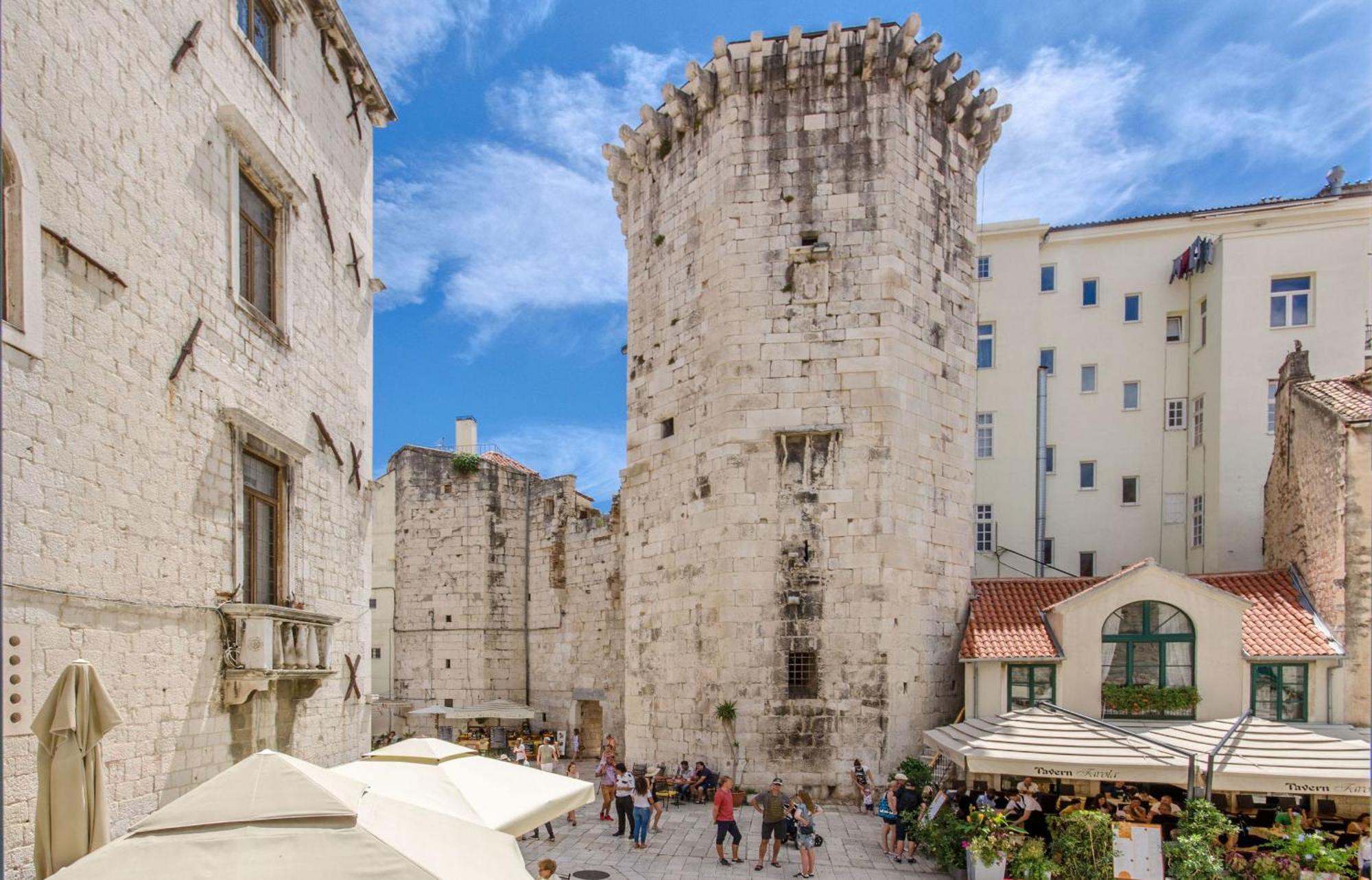 Apartments And Room Poesia Split Exterior foto